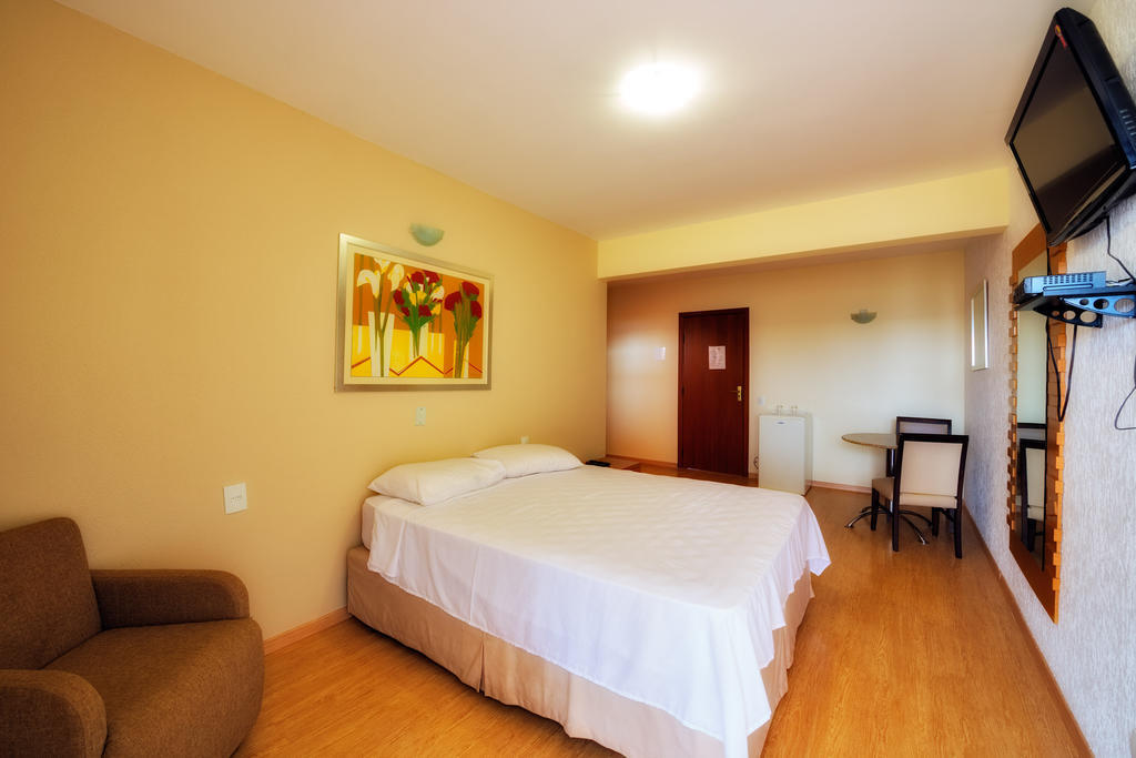 Chappada Hotel อัลโต ปาไรโซ เด โกยาส ภายนอก รูปภาพ